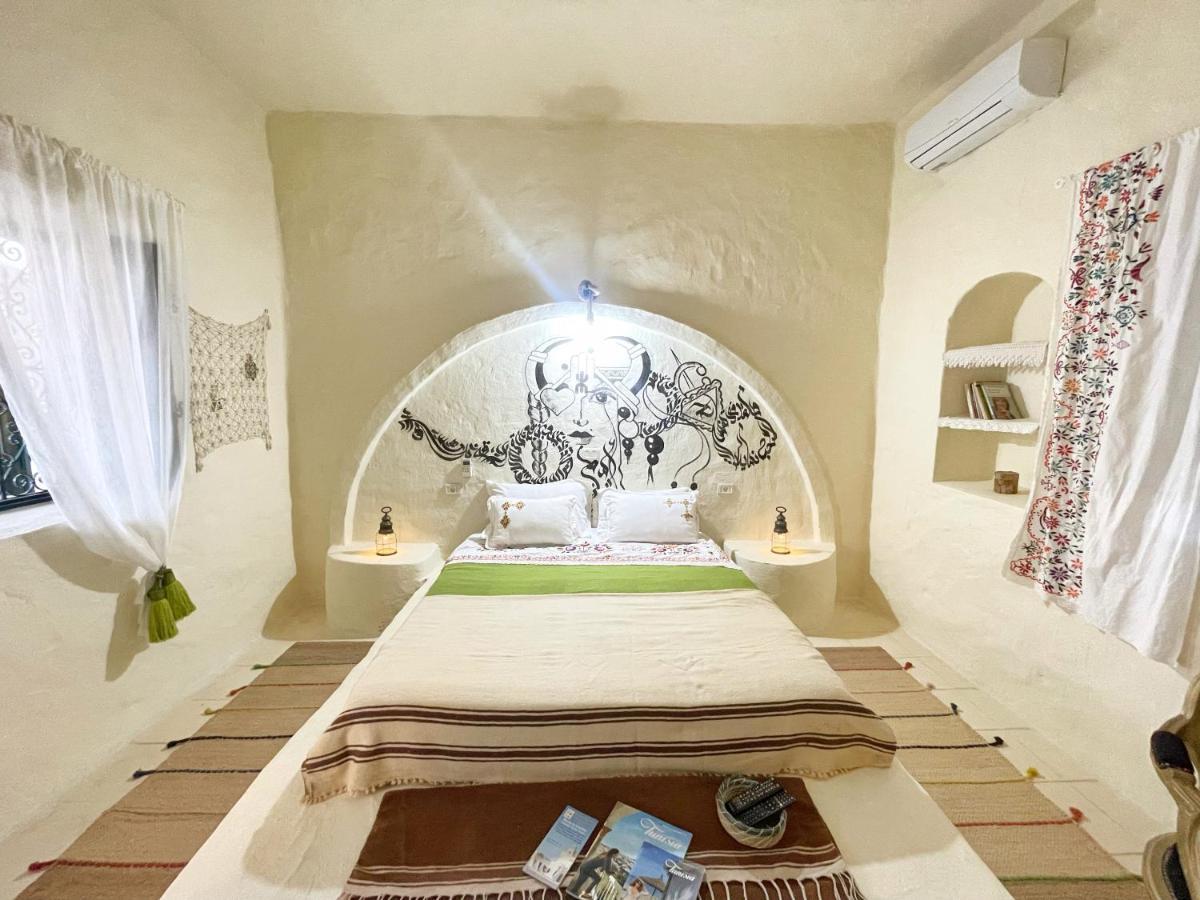 Dar Oueghlani - Maison D'Hotes El May Екстер'єр фото