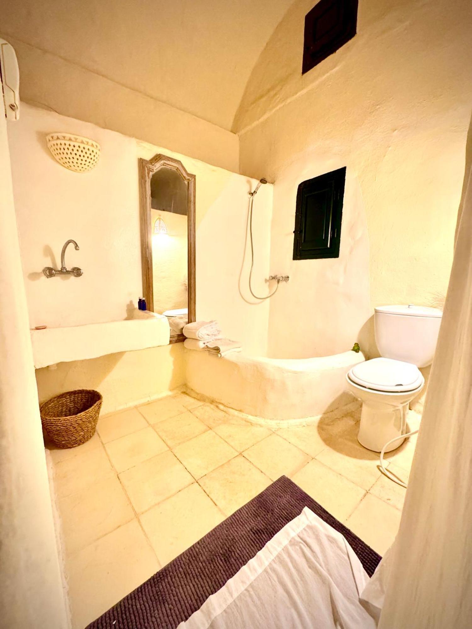 Dar Oueghlani - Maison D'Hotes El May Екстер'єр фото