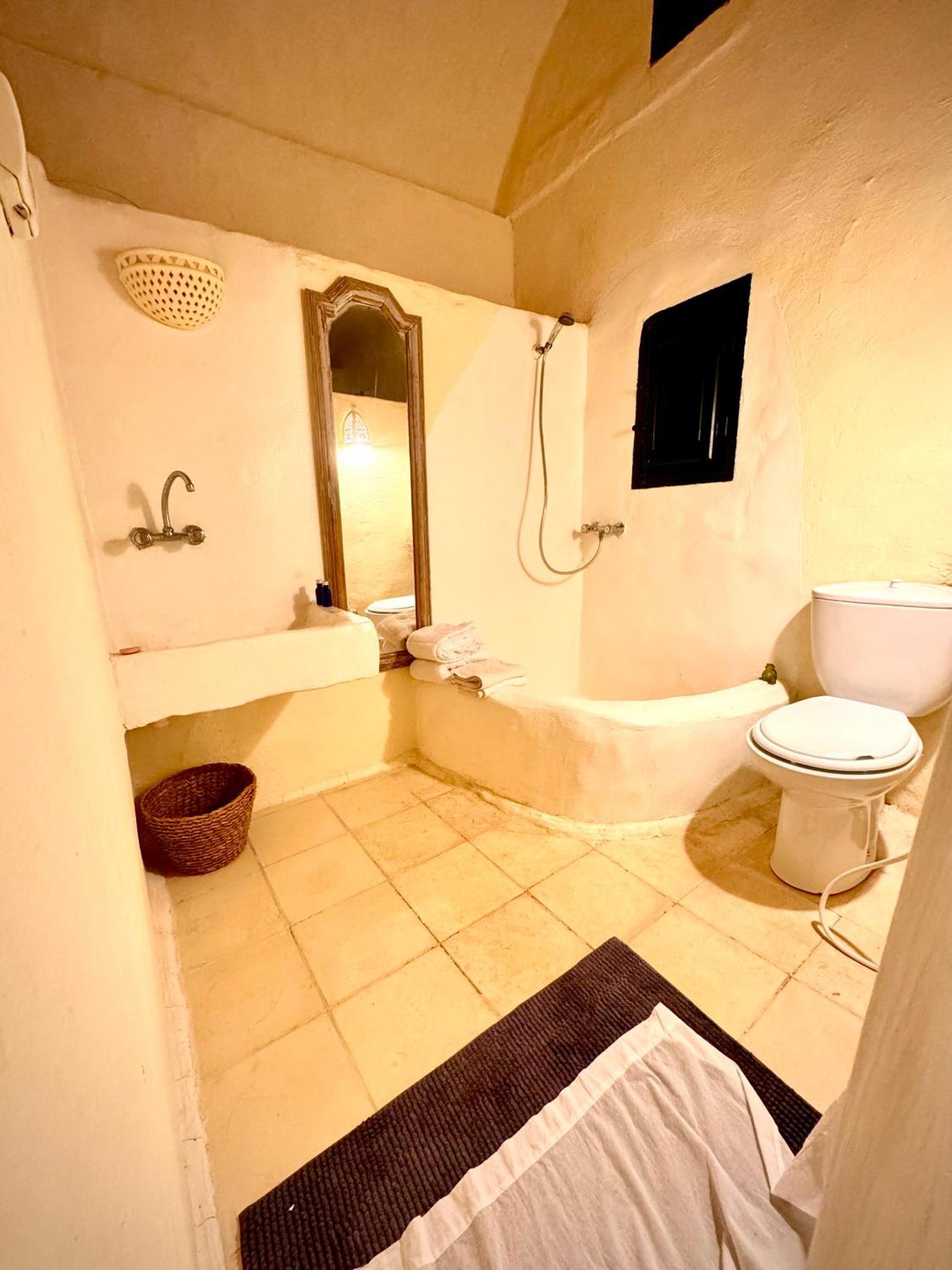 Dar Oueghlani - Maison D'Hotes El May Екстер'єр фото